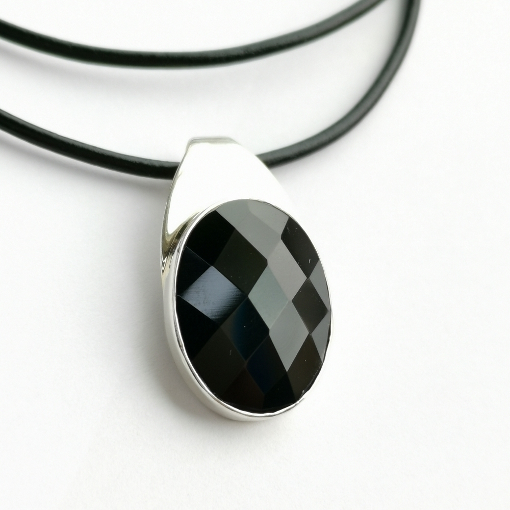 NWT Black onyx sterling silver pendant necklace